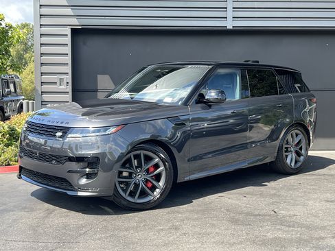 New 2025 Land Rover Range Rover Sport Dynamic SE image 1