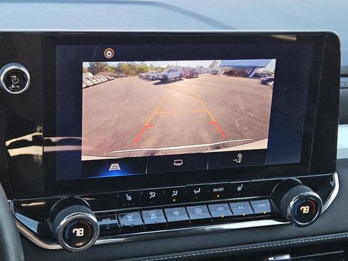 Certified 2023 Chevrolet Colorado LT w/ LT Convenience Package II image 16