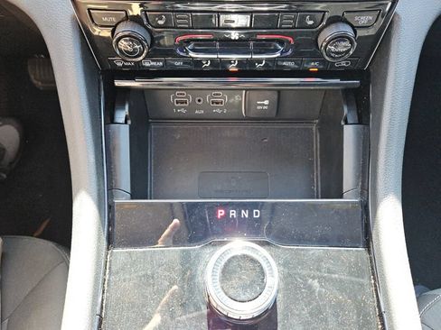Used 2023 Jeep Grand Cherokee Laredo w/ Luxury Tech Group I AWD/4WD image 20