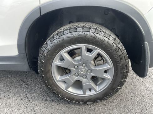 Used 2025 Honda Passport TrailSport image 8