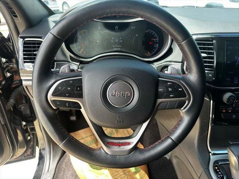 Used 2019 Jeep Grand Cherokee Trailhawk AWD/4WD image 11