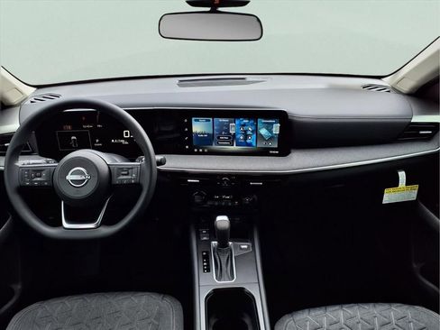 New 2026 Nissan Kicks SV image 13