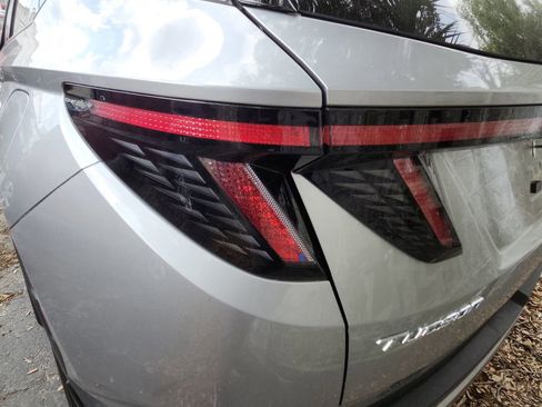 Used 2022 Hyundai Tucson Limited FWD image 7