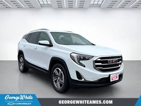 Used 2021 GMC Terrain SLT image 1