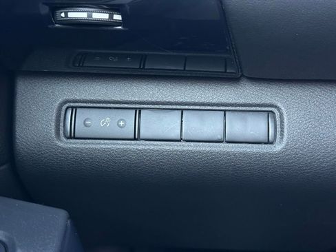 Certified 2024 Nissan Pathfinder S image 25