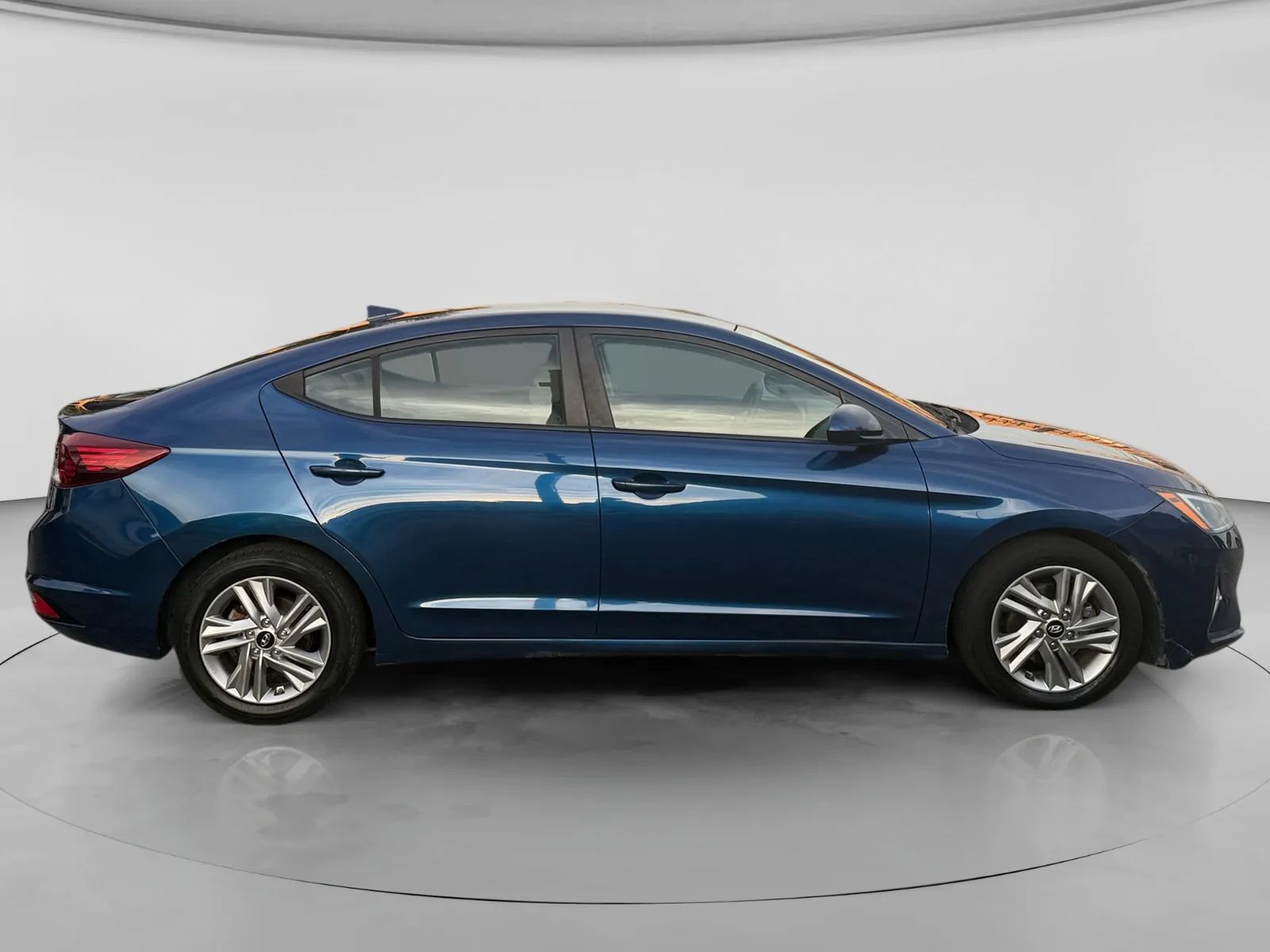 Used 2020 Hyundai Elantra SEL FWD image 6