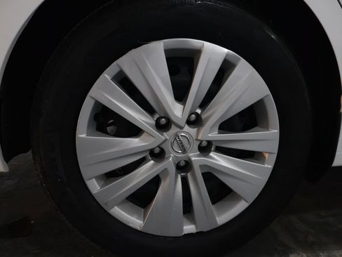 Used 2023 Nissan Sentra S FWD image 34