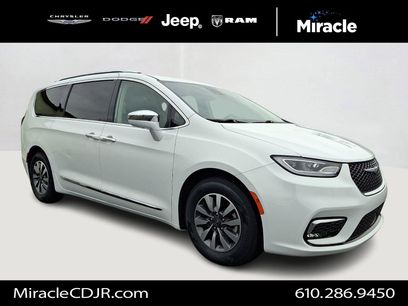 Certified 2021 Chrysler Pacifica Limited