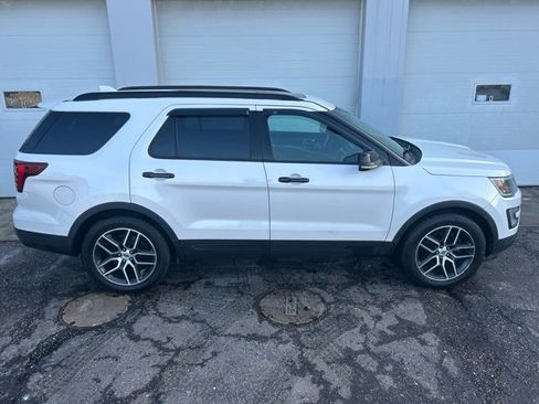 Used 2016 Ford Explorer Sport w/ Equipment Group 401A image 6