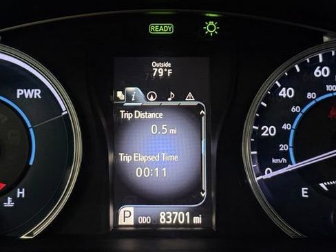 Used 2015 Toyota Camry XLE w/ Moonroof Package FWD image 17