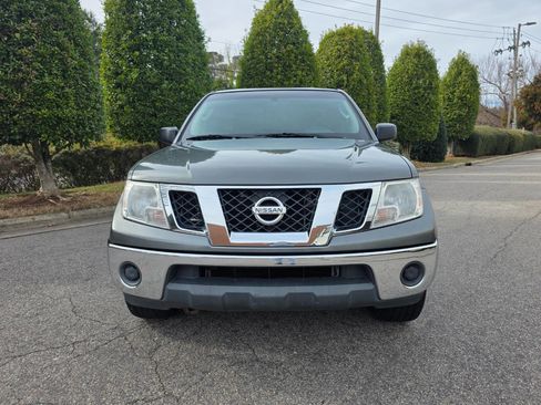 Used 2009 Nissan Frontier SE w/ SE Value Truck Pkg image 9