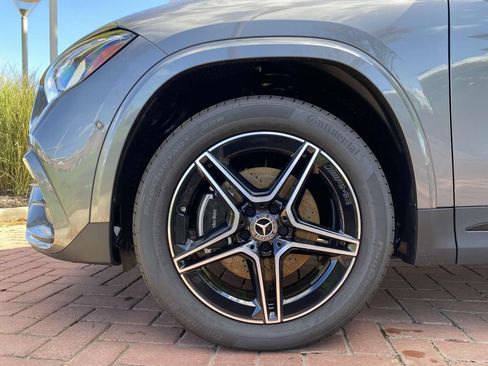 Certified 2025 Mercedes-Benz GLA 250 image 8