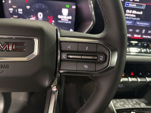 New 2026 GMC Canyon Elevation w/ Convenience Package image 23