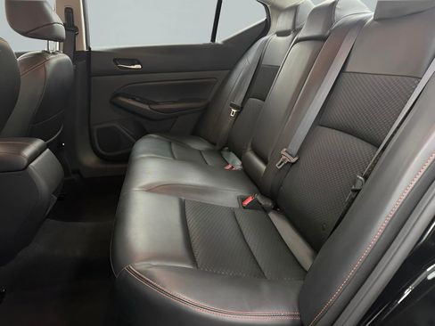 Used 2023 Nissan Altima 2.5 SR image 10