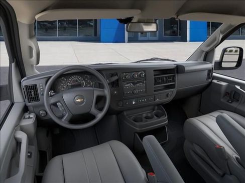 New 2025 Chevrolet Express 2500 w/ Enhanced Convenience Package RWD image 15