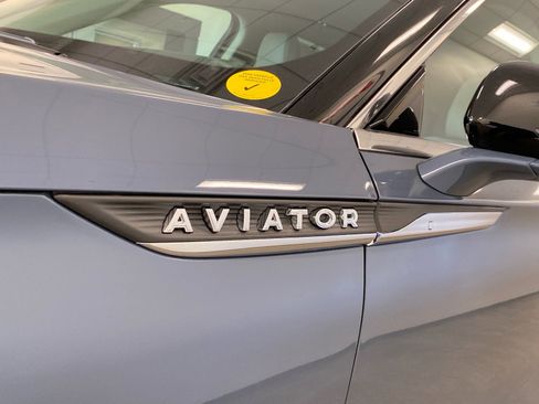 New 2026 Lincoln Aviator AWD image 14