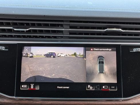 Used 2025 Audi Q7 3.0T Prestige AWD/4WD image 36