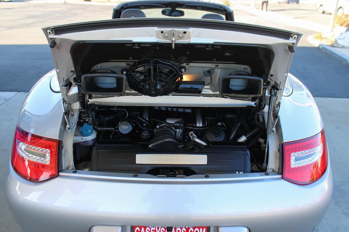 Used 2010 Porsche 911 Carrera S RWD image 11