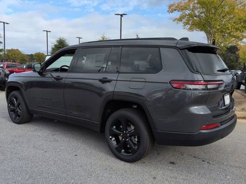 New 2025 Jeep Grand Cherokee L Limited w/ Luxury Tech Group II RWD image 6