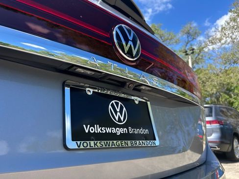 New 2026 Volkswagen Atlas SE FWD image 45