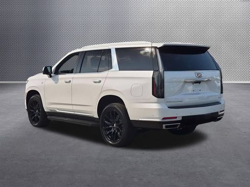 Used 2025 Cadillac Escalade Premium Luxury AWD/4WD image 3