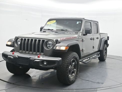 Used 2023 Jeep Gladiator Rubicon w/ Trailer Tow Package AWD/4WD image 1