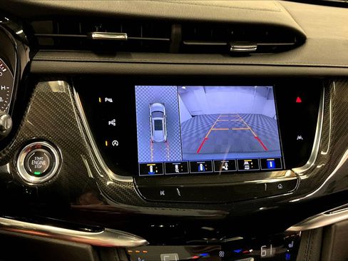 Used 2024 Cadillac XT6 Sport w/ Technology Package AWD/4WD image 30