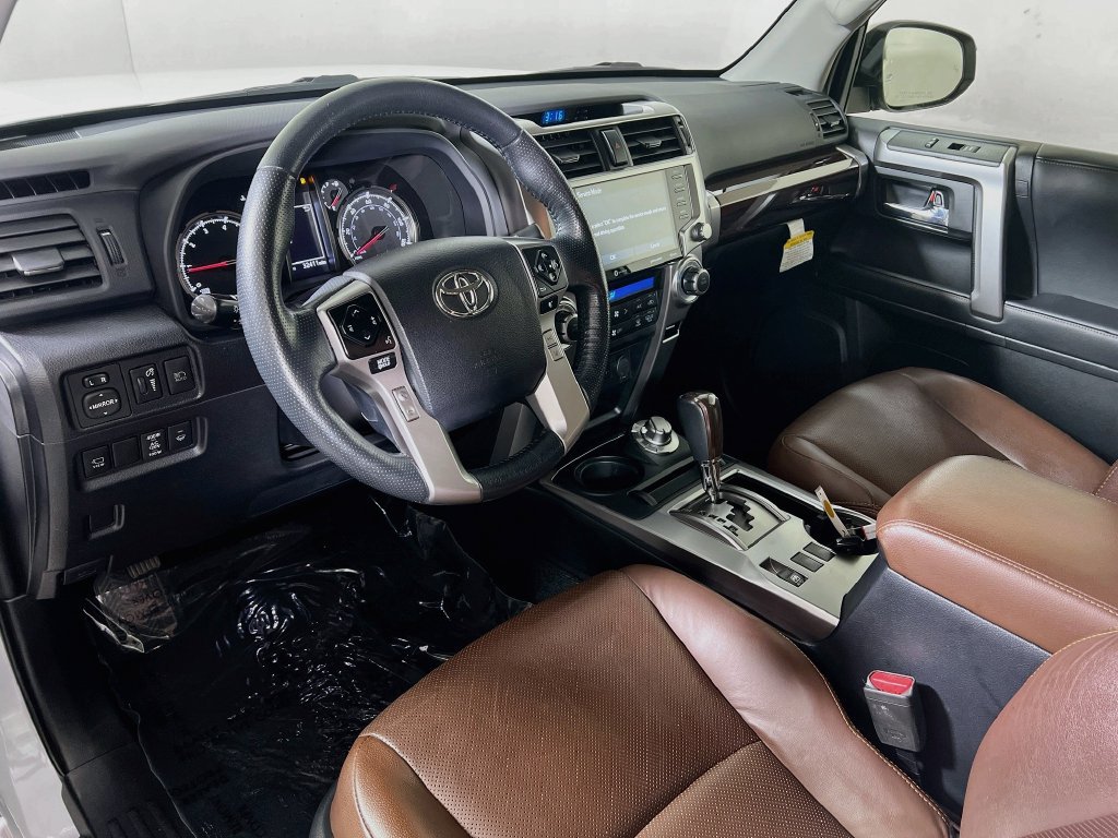 Used 2024 Toyota 4Runner Limited AWD/4WD image 9