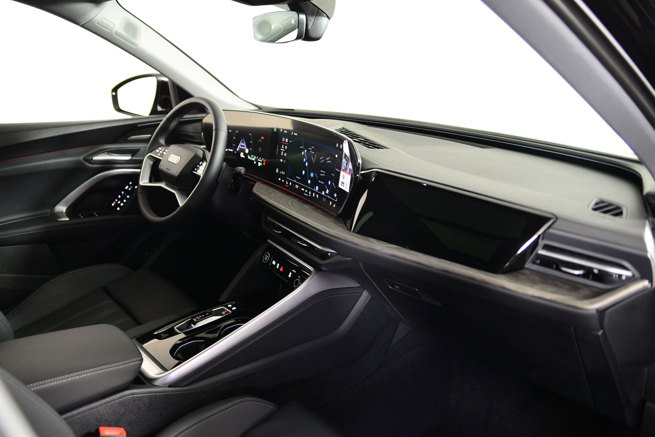 New 2025 Audi Q5 Premium Plus w/ Premium Plus AWD/4WD image 19