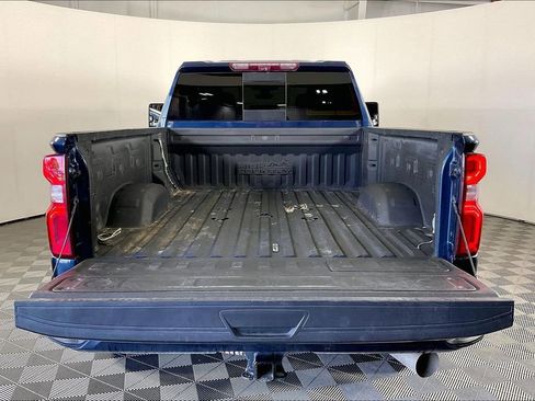 Used 2022 Chevrolet Silverado 2500 High Country w/ LPO, Hitch Package AWD/4WD image 36