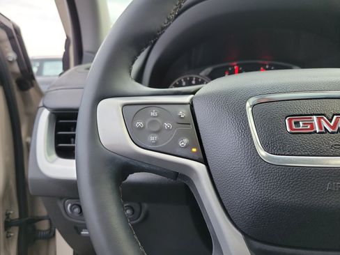 Used 2023 GMC Terrain SLT w/ Elevation Edition image 20