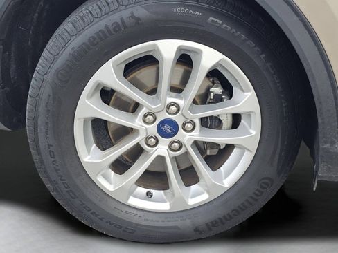 Used 2020 Ford Escape SE image 30