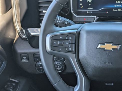 Used 2025 Chevrolet Silverado 2500 LT w/ Convenience Package image 19