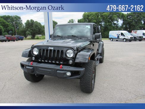 Used 2016 Jeep Wrangler Unlimited Rubicon AWD/4WD image 2