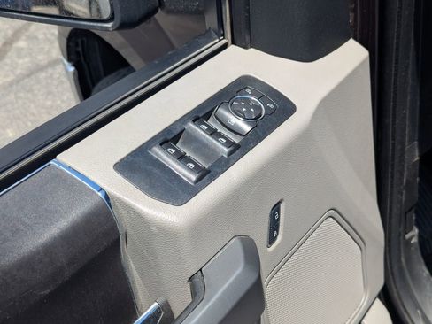 Used 2018 Ford F150 XLT AWD/4WD image 27