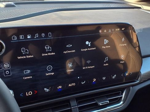 New 2026 Chevrolet Equinox EV LT image 17