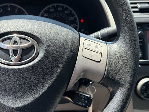 Used 2013 Toyota Corolla LE FWD image 21