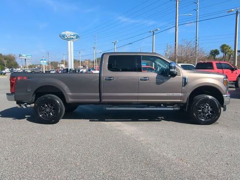 Certified 2019 Ford F250 XLT w/ XLT Premium Package image 4