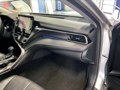 Used 2024 Toyota Camry XSE FWD image 13