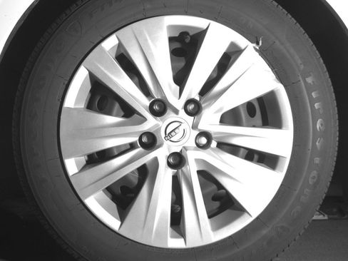 Used 2025 Nissan Sentra S image 12