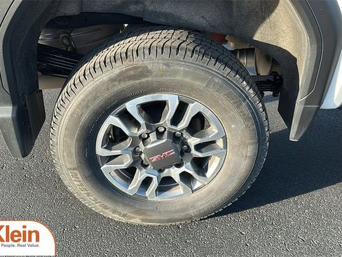 Used 2024 GMC Sierra 2500 SLE w/ SLE Convenience Package image 11