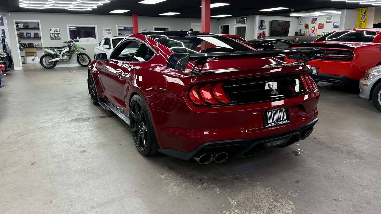 Used 2021 Ford Mustang Shelby GT500 w/ Carbon Fiber Track Pack RWD image 6