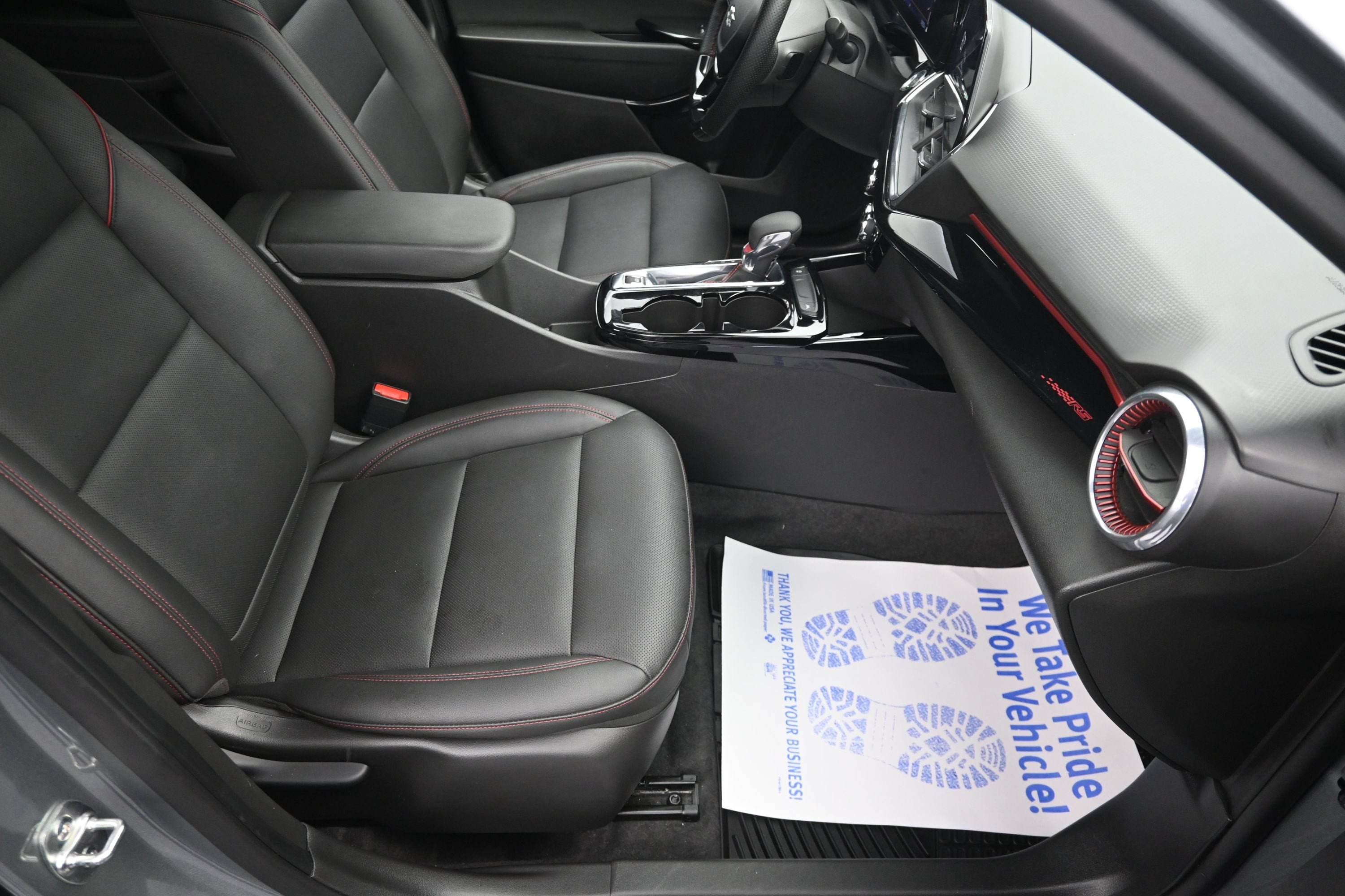 Used 2025 Chevrolet Trax RS w/ Driver Confidence Package FWD image 29