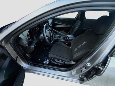 Used 2025 Hyundai Elantra Sport w/ Cargo Package FWD image 16