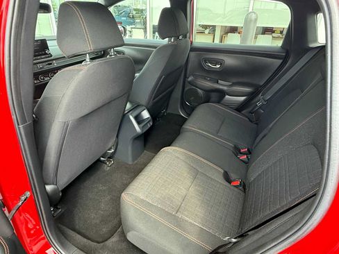 Used 2025 Honda HR-V Sport image 15