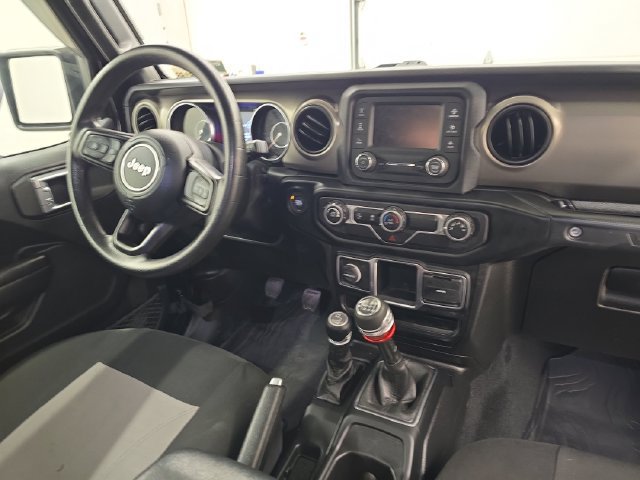 Used 2020 Jeep Wrangler Sport AWD/4WD image 12