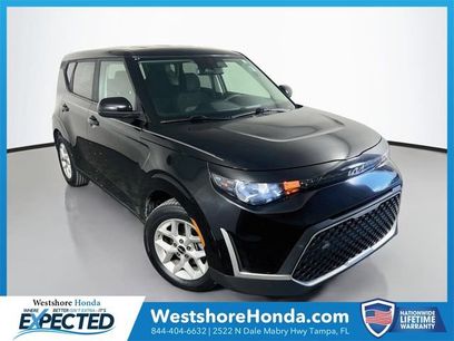 Used 2023 Kia Soul LX w/ LX Technology Package