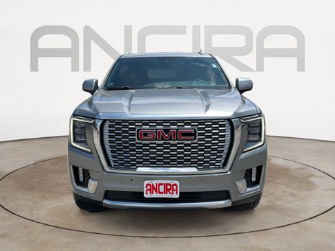 Used 2023 GMC Yukon XL Denali AWD/4WD image 5