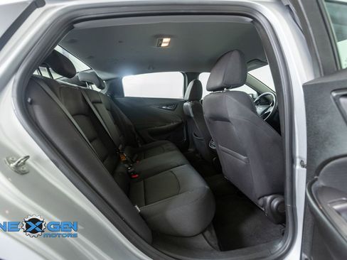 Used 2021 Chevrolet Malibu LT FWD image 34