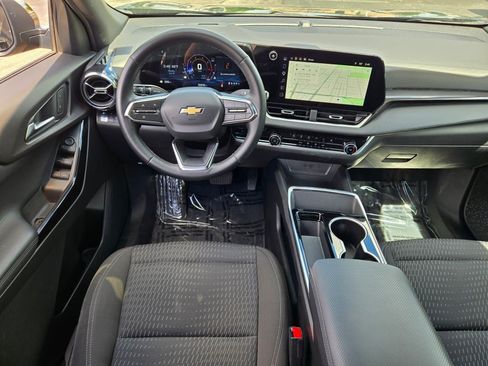 Certified 2025 Chevrolet Equinox LT FWD image 19